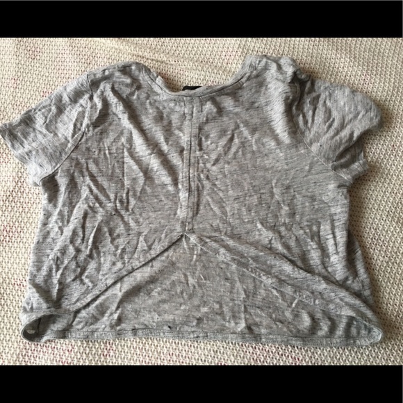 Kendall + Kylie Split Back Cropped Top (Gray) - Picture 4 of 5